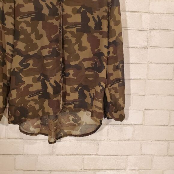 Zenana Styles full-button camo blouse - Picture 3 of 12